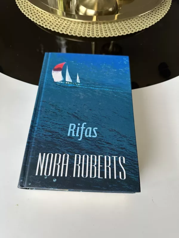 Rifas - Nora Roberts, knyga 5
