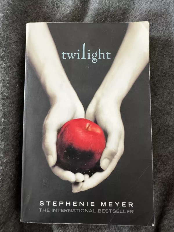 Twilight - Stephenie Meyer, knyga 2