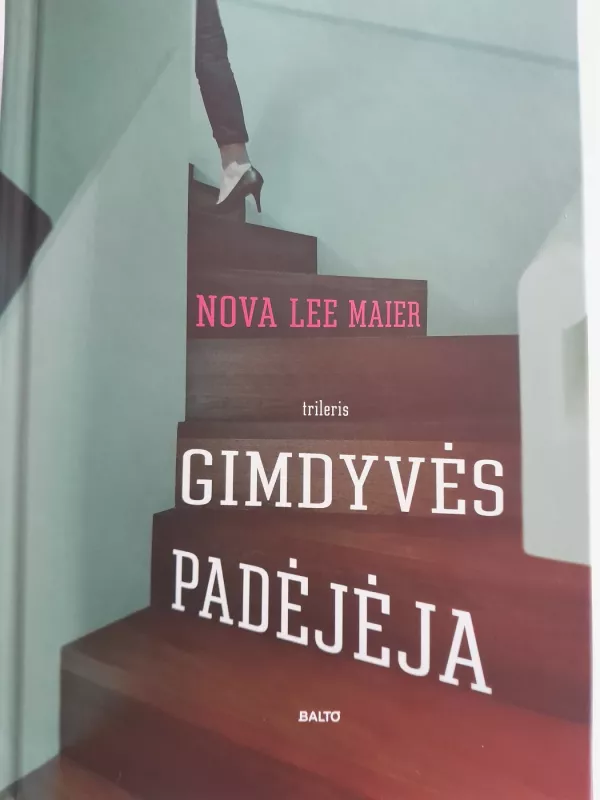 Gimdyvės padėjėja - Nova Lee Maier, knyga 3