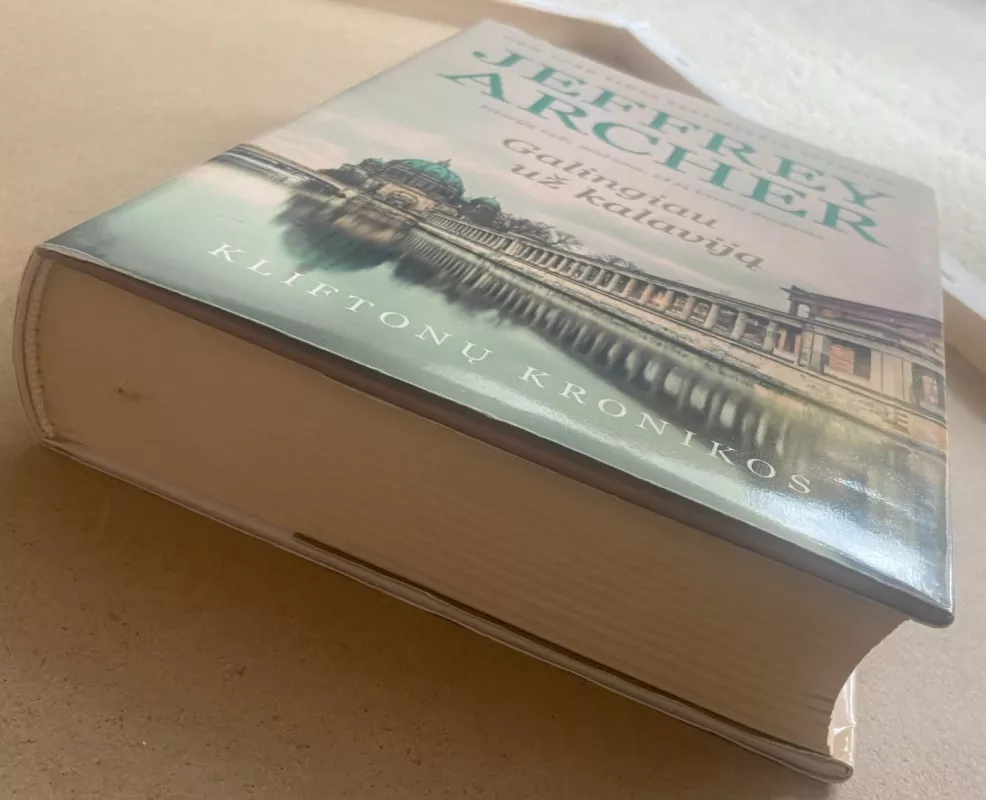 Galingiau už kalaviją - Jeffrey Archer, knyga 5