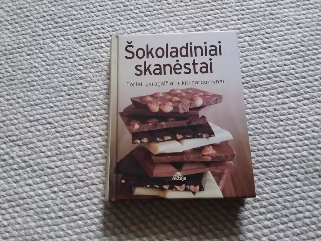 Šokoladiniai skanėstai - L-la Aktėja, knyga 2