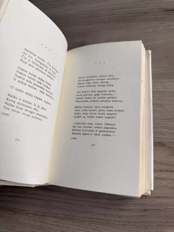 Salomėja Nėris Poezija. Eilėraščiai. Poemos - Salomėja Nėris, knyga 5