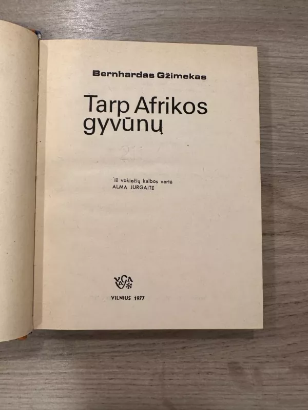 Tarp Afrikos gyvūnų - Bernhardas Gžimekas, knyga 3