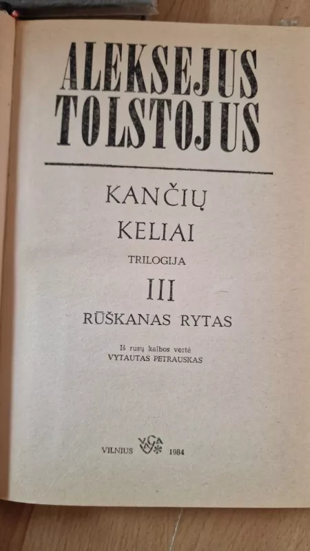 Kančių keliai (3 tomai) - Aleksejus Tolstojus, knyga 4