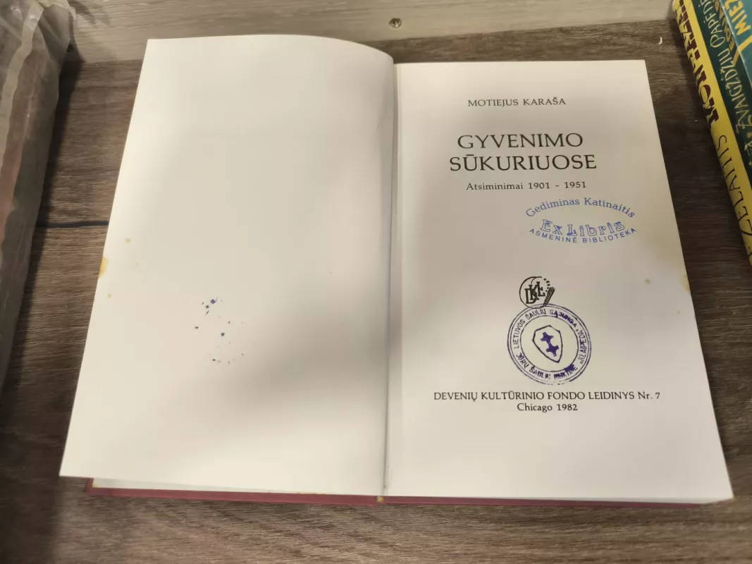 Gyvenimo sūkuriuose - Motiejus Karaša, knyga 3