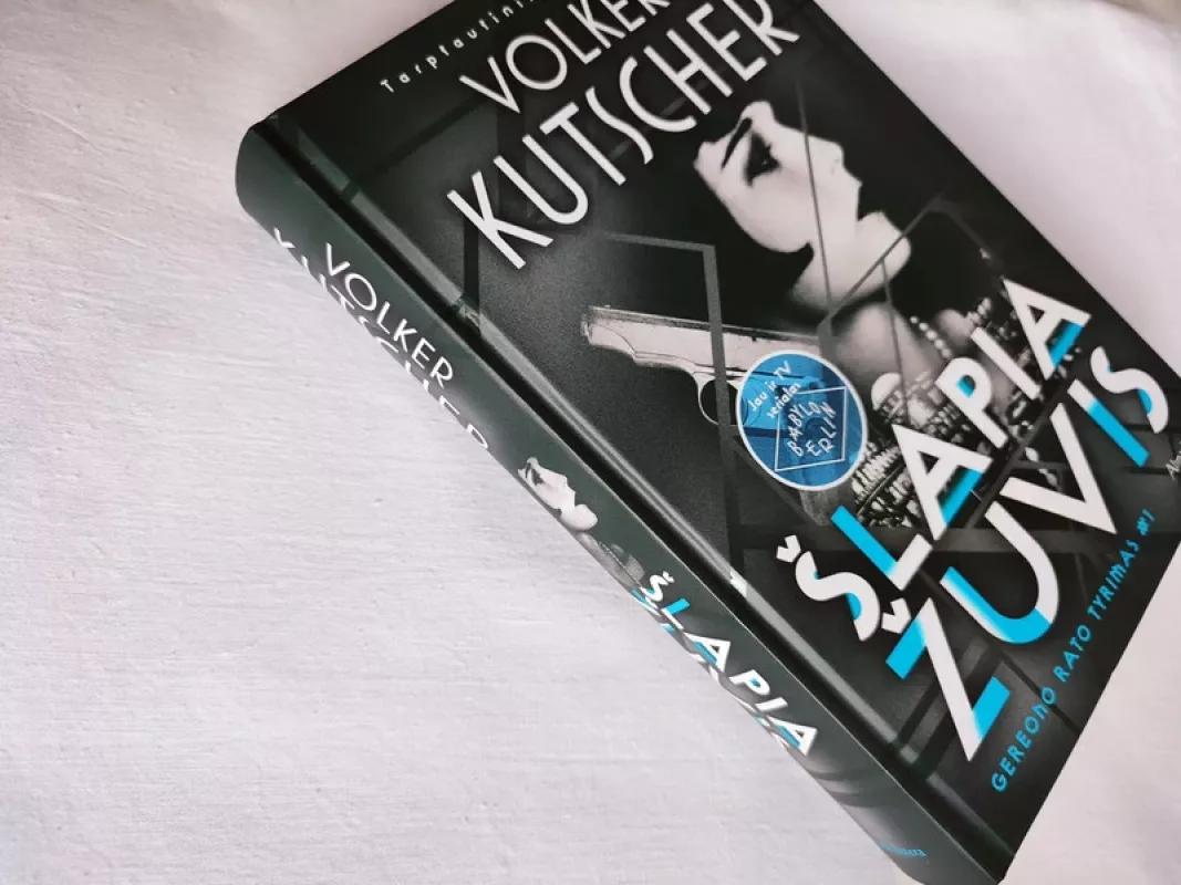 Šlapia žuvis. Gereono Rato tyrimas #1 - Volker Kutscher, knyga 3