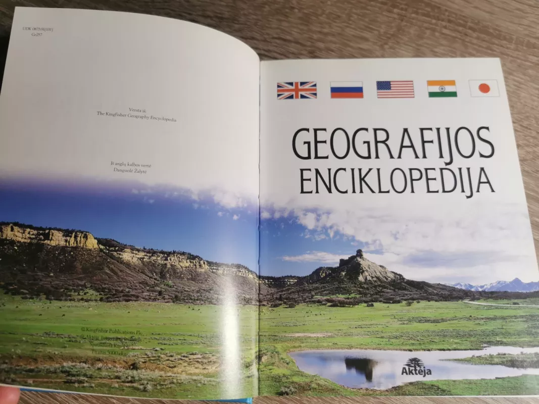 Geografijos Enciklopedija - Kingfisher Publications, knyga 4