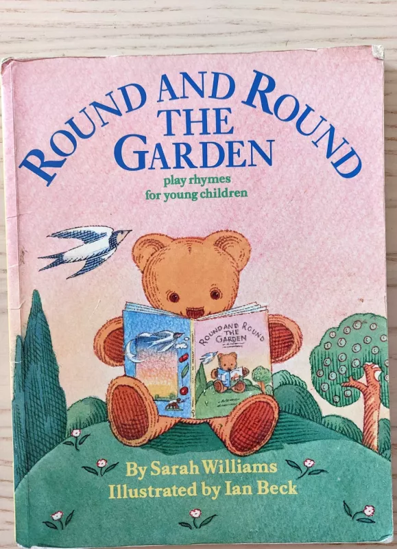 Round and Round the Garden: Fingerplay Rhymes for Young Children - Sarah Williams, knyga 2