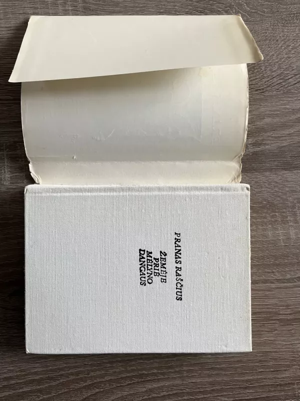 Žemėje prie mėlyno dangaus - Pranas Raščius, knyga 3