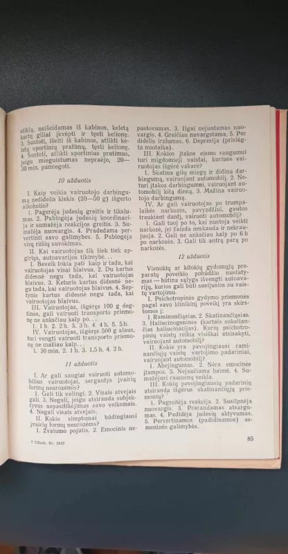Kelių eismo saugumo pagrindai : uždaviniai ir pratimai - A. Livšicas, knyga 5