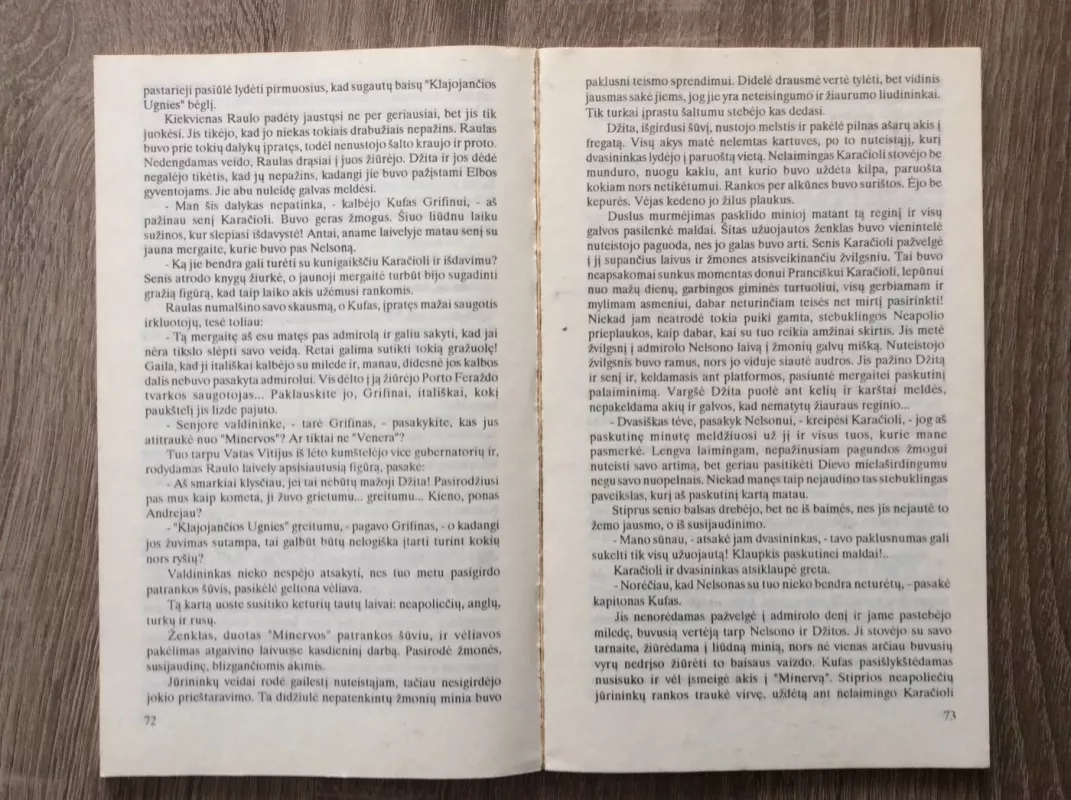 Klajojanti ugnis. Nuotykių romanas - Dž. F. Kuperis, knyga 4