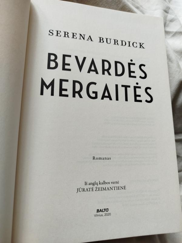 Bevardės mergaitės - Serena Burdick, knyga 3