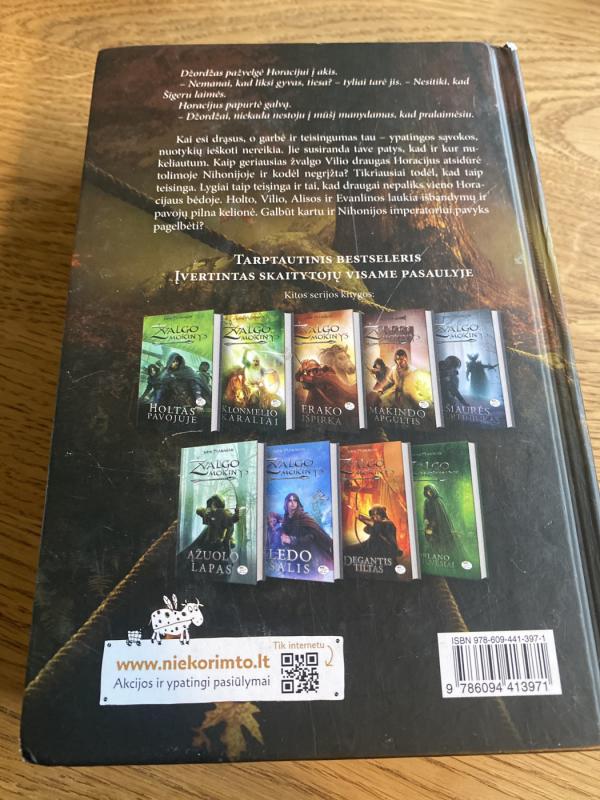 Žvalgo mokinys 10. Nihonijos imperatorius - John Galsworthy, knyga 3