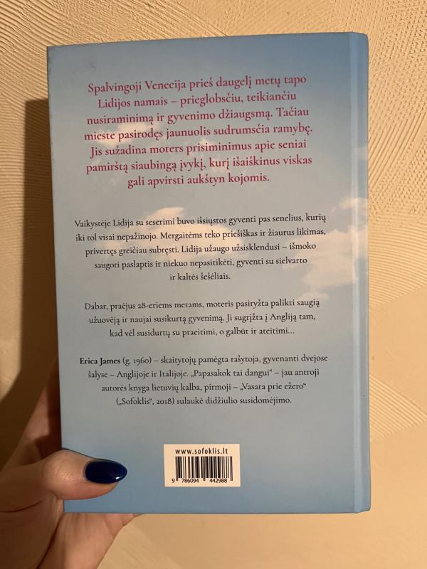 Papasakok tai dangui - Erica James, knyga 3