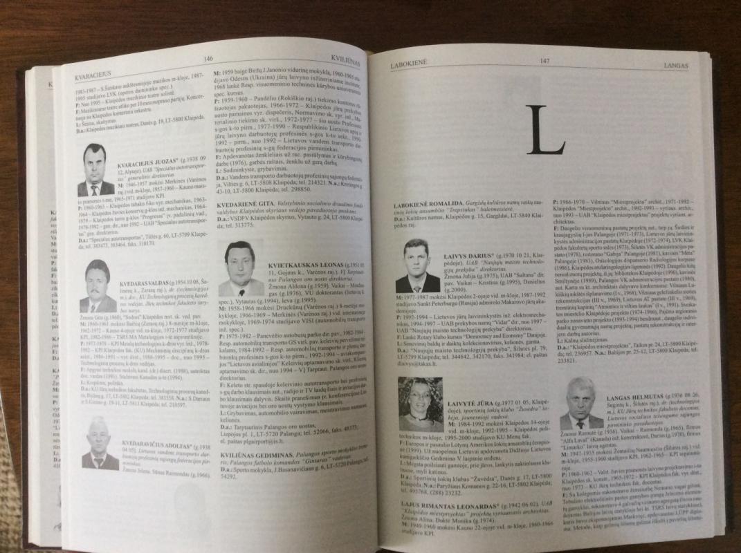 Kas yra kas Klaipėdos apskrityje 2001 - Autorių Kolektyvas, knyga 4