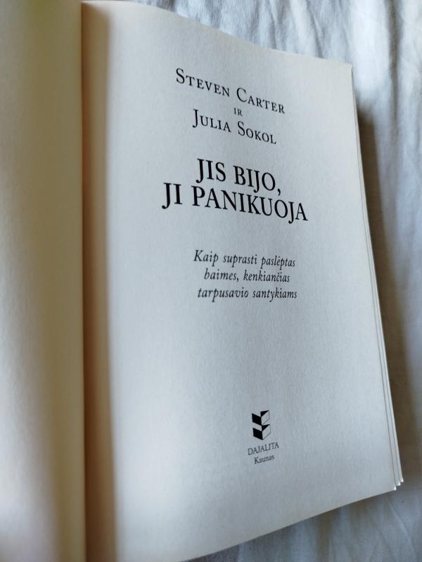 Jis bijo, ji panikuoja - Steven Karter, knyga 3