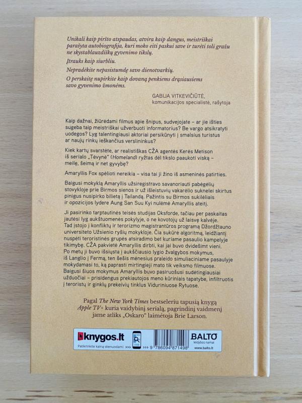 Gyvenimas po priedanga - Amaryllis Fox, knyga 3