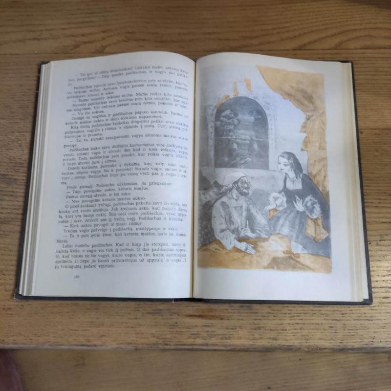 Trys geri meistrai.Pasakos apie darbą - Autorių Kolektyvas, knyga 6