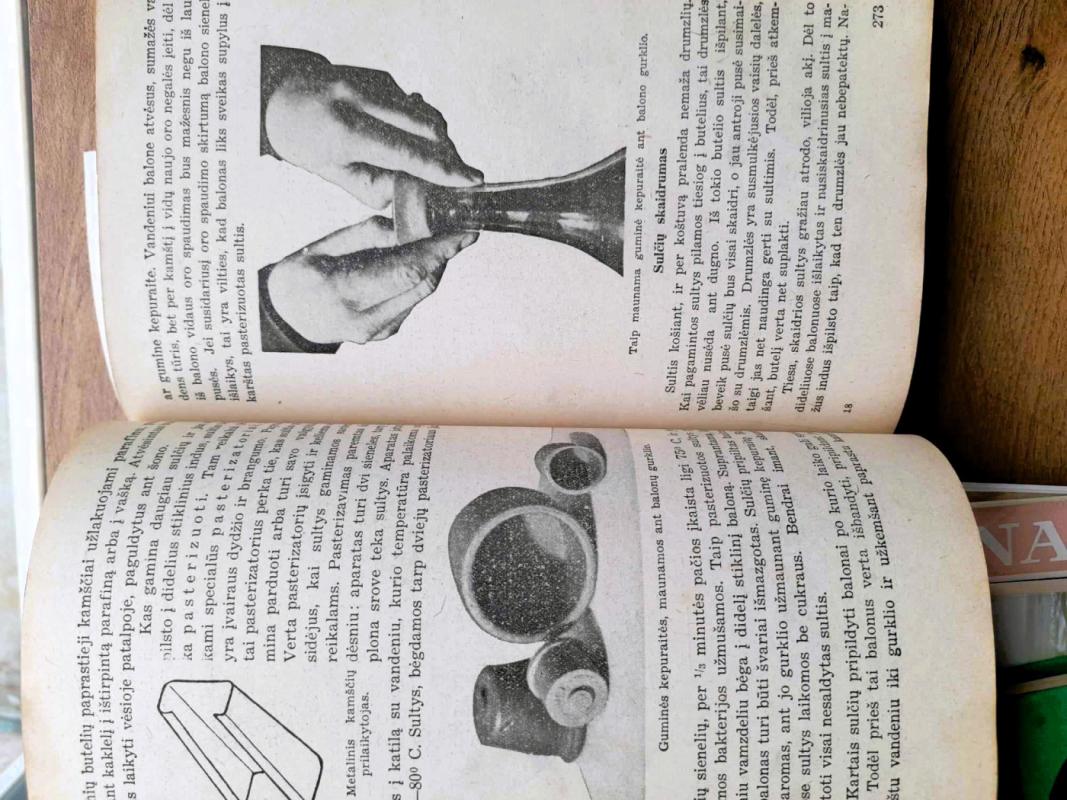 Namų ūkio vadovėlis šeimininkėms / Ūkininko knygynėlis - Autotių kolektyvas, knyga 4