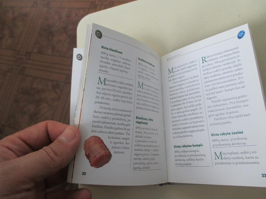 Velykos: Papročiai, žaidimai, valgiai - Toleina Auma, knyga 5