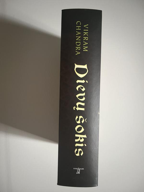 Dievų šokis - Vikram Chandra, knyga 4