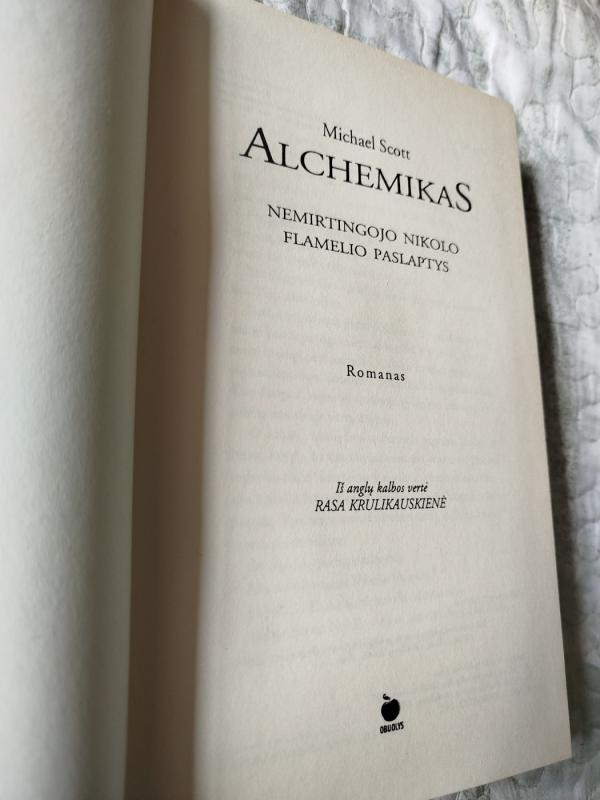 Alchemikas: Nemirtingojo Nikolo Flamelio paslaptys - Michael Scott, knyga 3
