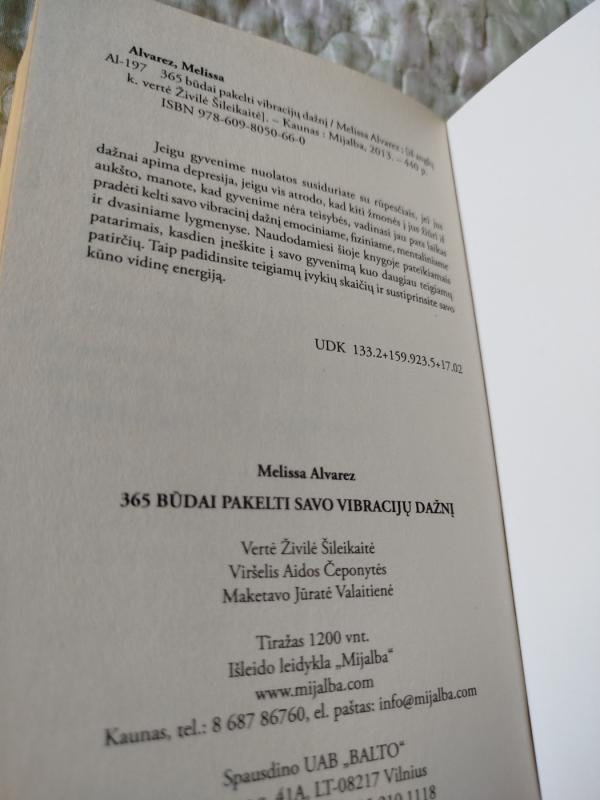 365 būdai pakelti savo vibracijų dažnį - Melissa Alvarez, knyga 5