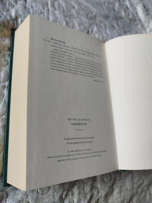 Nefertitė - Michelle Moran, knyga 4