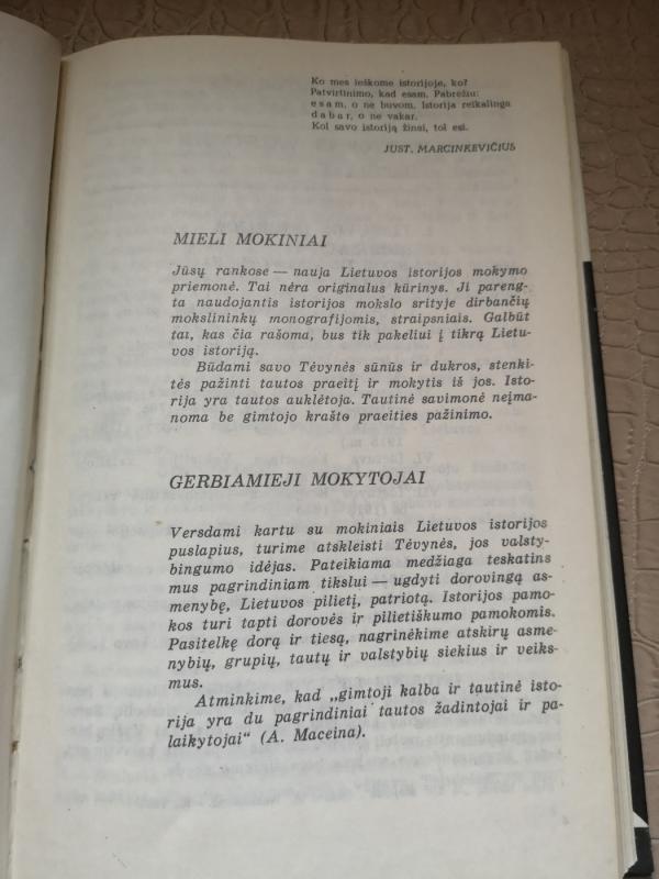 Lietuvos istorija VIII-IX klasei - Juozas Brazauskas, knyga 3