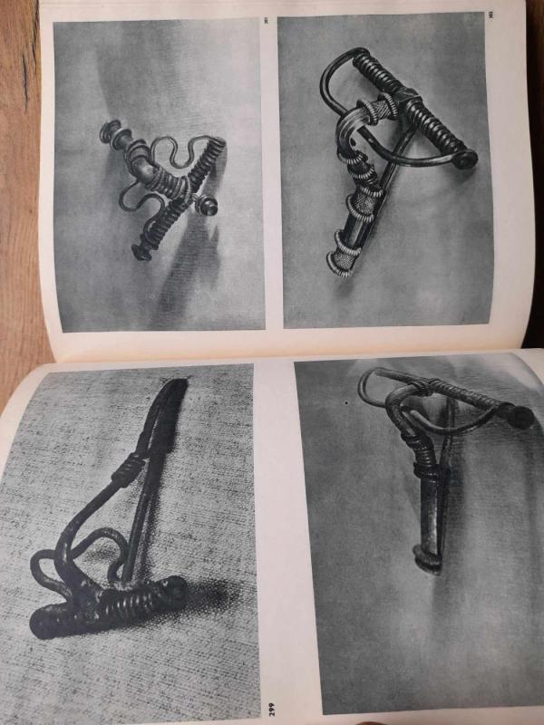 Lietuvių liaudies menas. Papuošalai - R. Kulikauskienė. R. Rimantienė, knyga 6