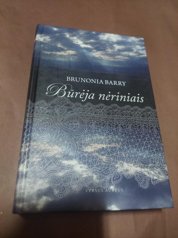 Būrėja nėriniais - Brunonia Barry, knyga 2