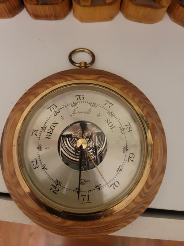 Barometras - , namai ir interjeras