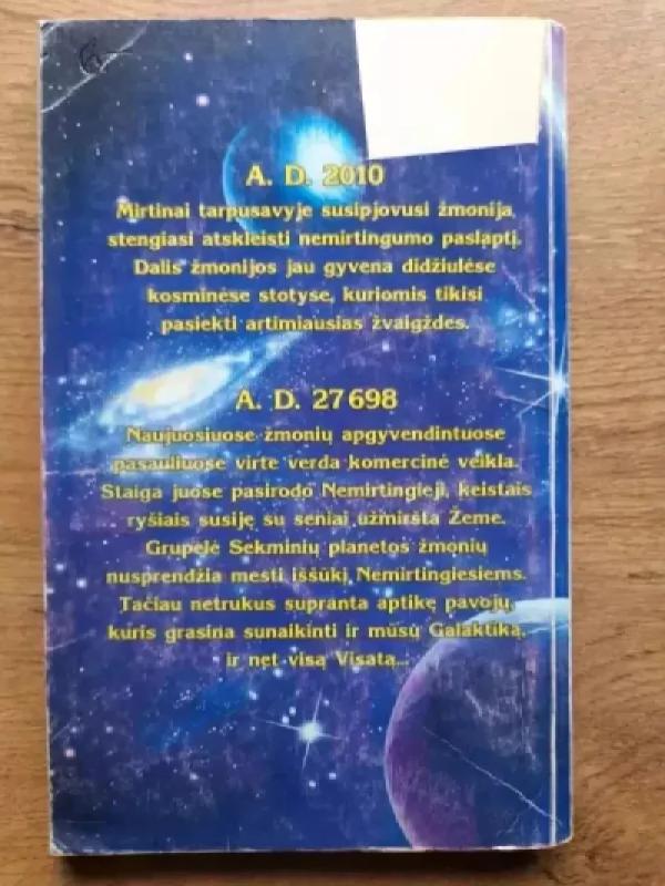 Tarp nakties prisiglaudimų - Charles Sheffield, knyga 3