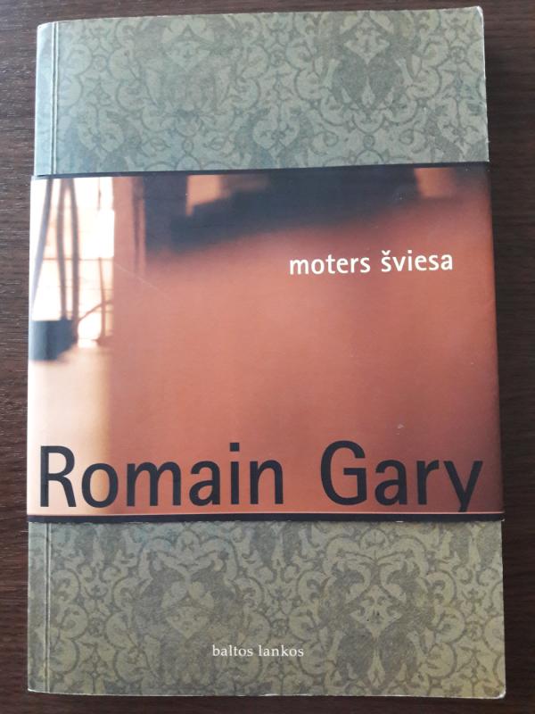 Moters šviesa - Romain Gary, knyga 2