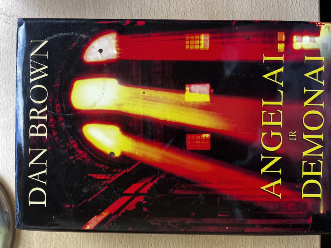 Angelai ir demonai - Dan Brown, knyga 3