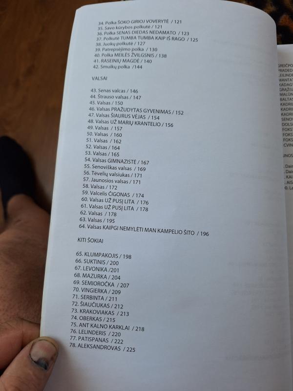 Lietuvių liaudies smuiko muzika 100 kūrinių - Gaila Kirdienė, knyga 3