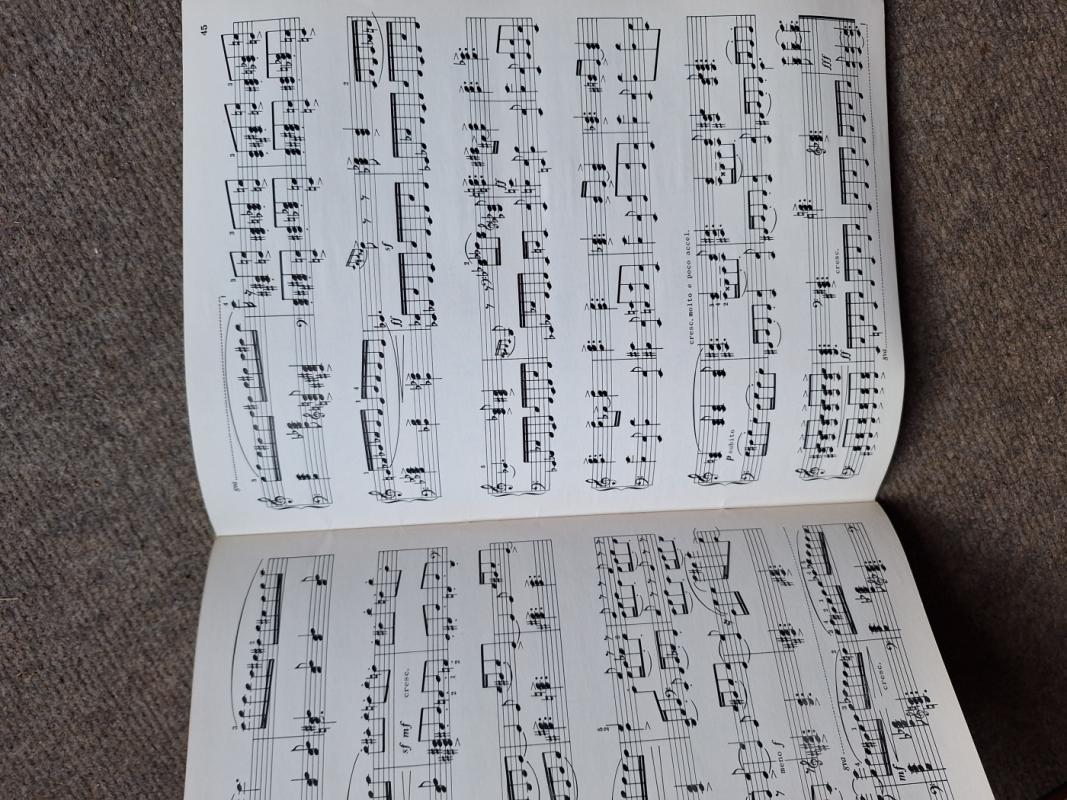 Lietuviškos muzikos rinktinė fortepionui I. - Vladas Jakubėnas ir kt., knyga 4