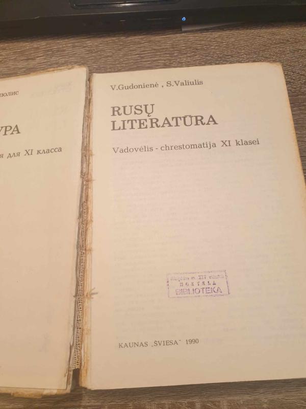 Russkaja literatura vadovėlis - chrestomatija XI klasei - V. Gudonienė, ir kiti , knyga 3