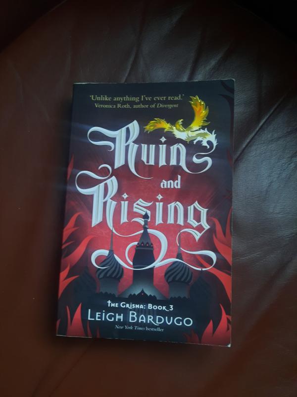 Ruin and Rising - Leigh Bardugo, knyga 2
