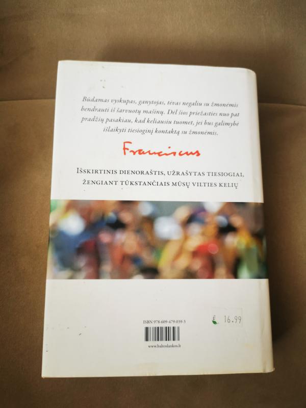 Kelyje, pokalbiai su Jo Šventenybe Pranciškumi - Andrea Tornielli, knyga 3