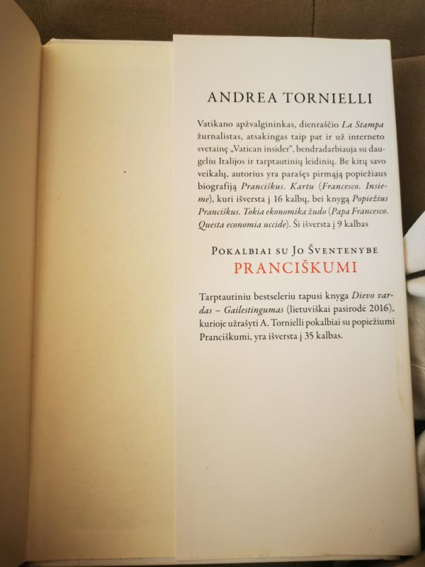 Kelyje, pokalbiai su Jo Šventenybe Pranciškumi - Andrea Tornielli, knyga 5