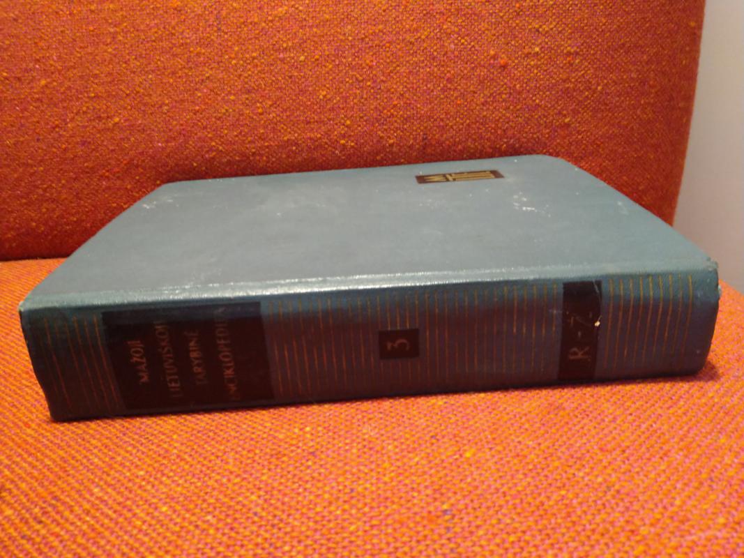 Mažoji lietuviškoji tarybinė enciklopedija - Autotių kolektyvas, knyga 3