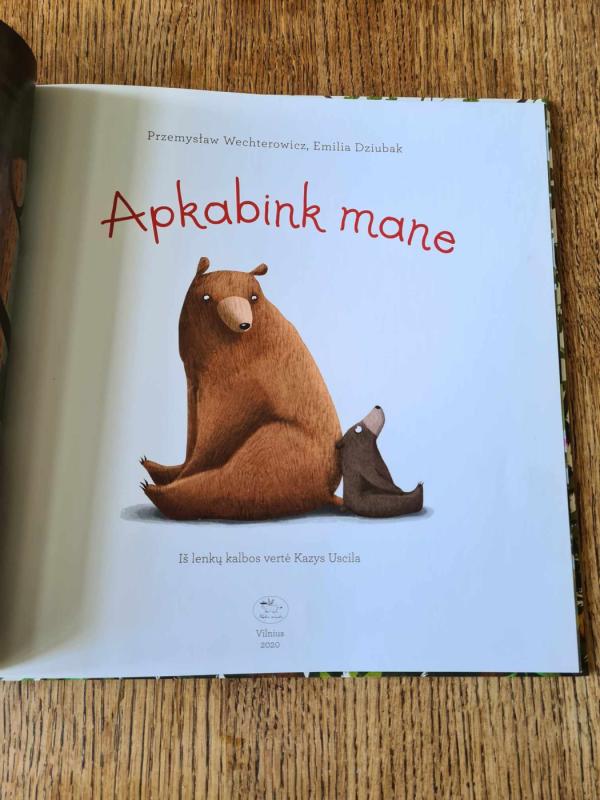 Apkabink mane - Emilia Dziubak, knyga 4