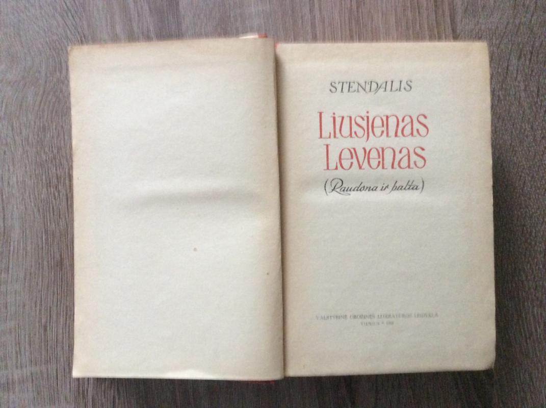 Liusjenas Levenas - Autorių Kolektyvas, knyga 3