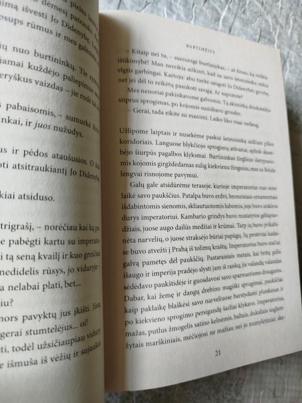 Golemo akis - Jonathan Stroud, knyga 4