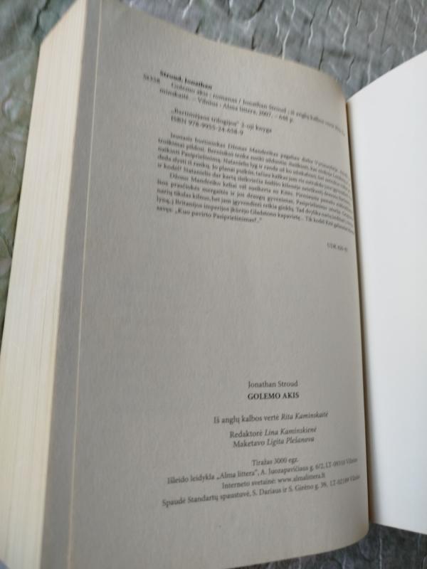 Golemo akis - Jonathan Stroud, knyga 5