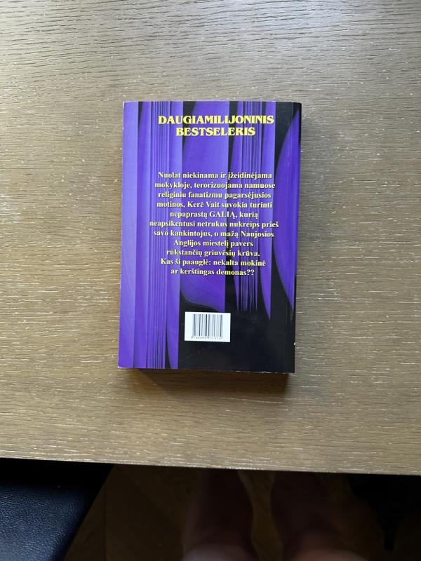 Kerė - Stephen King, knyga 5