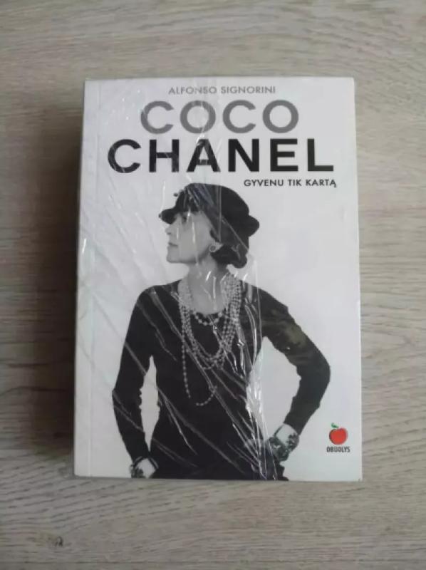 Coco Chanel. Gyvenu tik kartą + DVD „Coco prieš Chanel“ - Alfonso Signorini, knyga 2