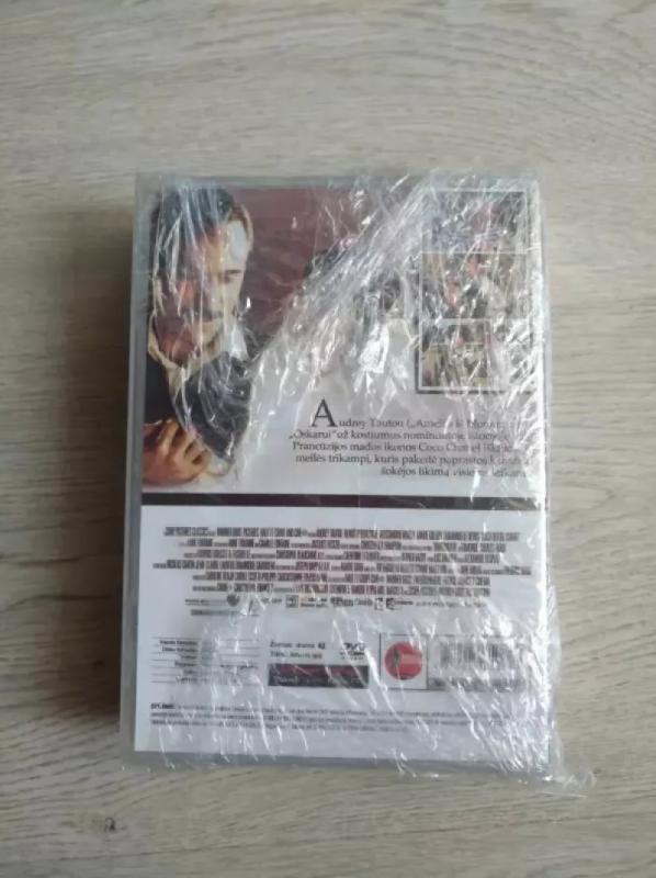 Coco Chanel. Gyvenu tik kartą + DVD „Coco prieš Chanel“ - Alfonso Signorini, knyga 3