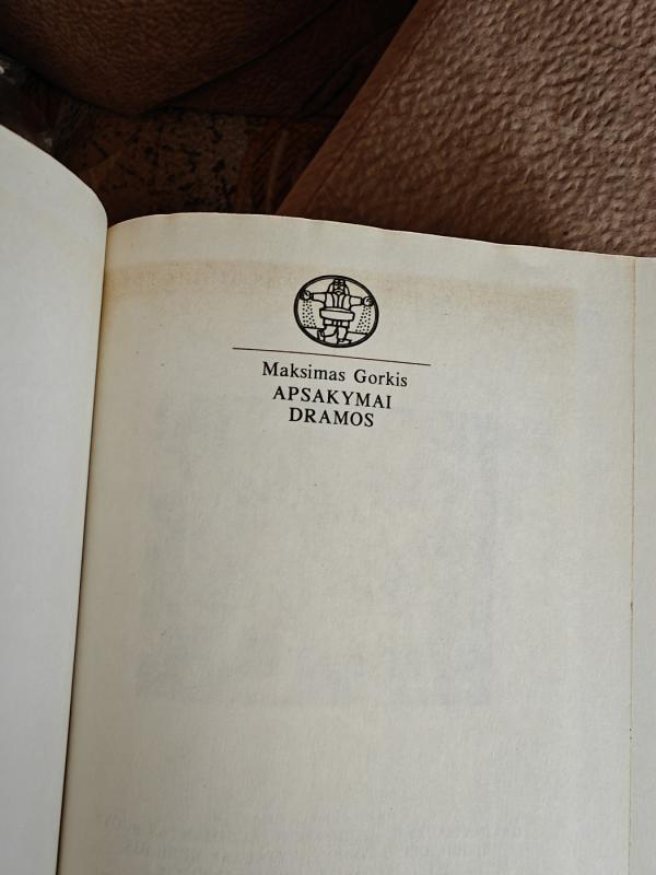 Apsakymai. Dramos - Maksimas Gorkis, knyga 4